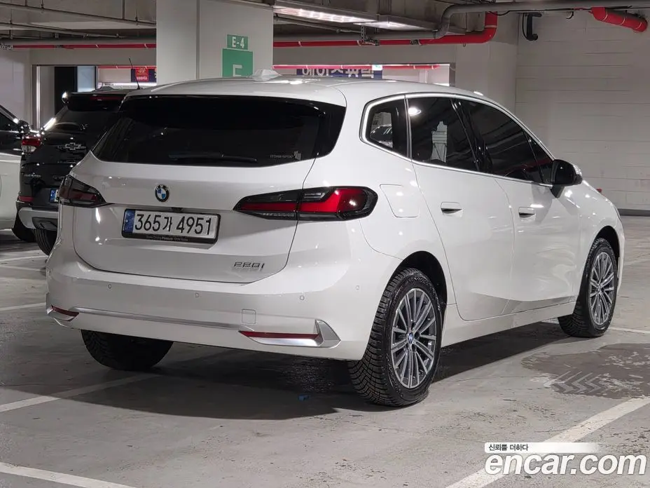 BMW 2 серия 2024 2.0 АКПП, фото 4