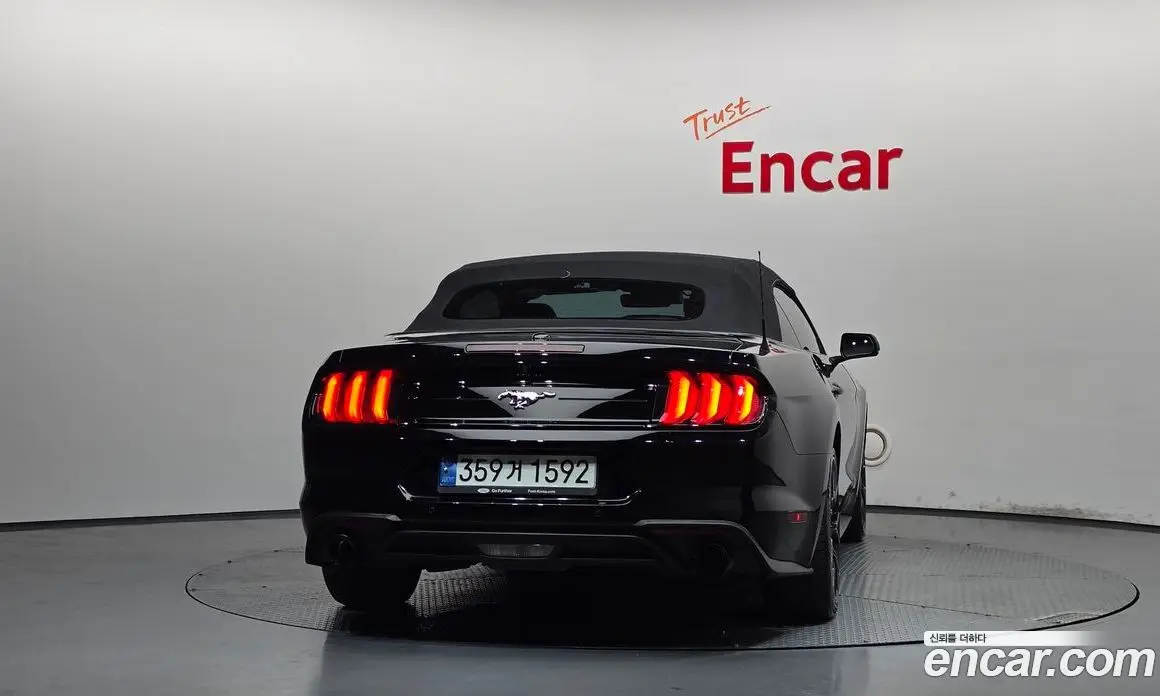 Ford Mustang 2019 2.3 АКПП, фото 4