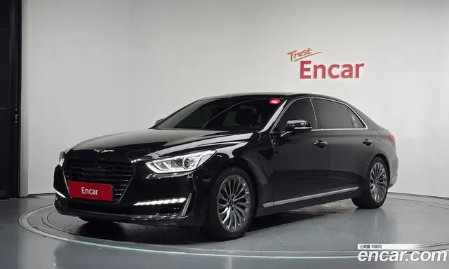 Genesis EQ900, 2017, 240 003 км