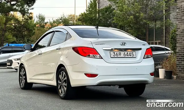 Hyundai Accent 2014 1.6 АКПП, миниатюра 5 Hyundai Accent 2014 1.6 АКПП, миниатюра 5