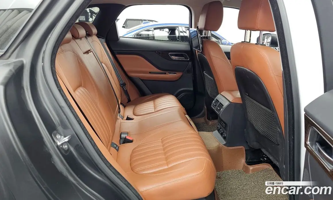 Jaguar F-Pace 2018 2.0 АКПП, фото 18