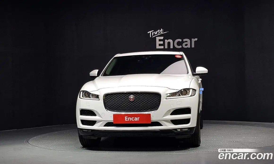 Jaguar F-Pace 2018 2.0 АКПП, фото 3