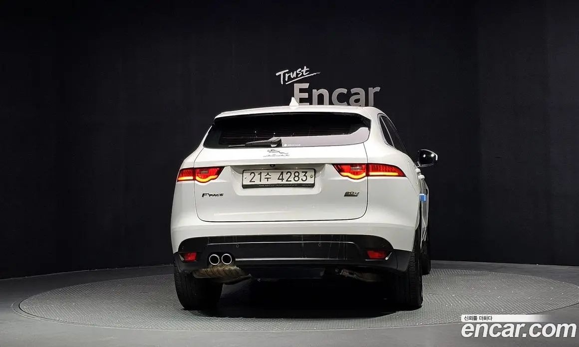 Jaguar F-Pace 2018 2.0 АКПП, фото 4