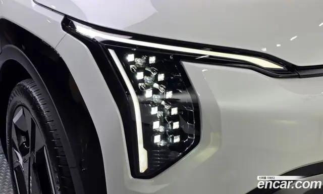 Kia EV3 2024 0.2 АКПП, миниатюра 8 Kia EV3 2024 0.2 АКПП, миниатюра 8