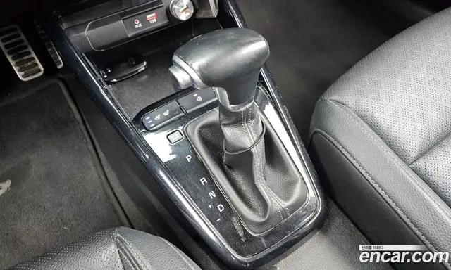 Kia Stonic 2018 1.6 АКПП, миниатюра 9
