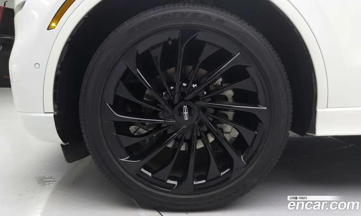 Lincoln Aviator 2023 3.0 АКПП, фото 5