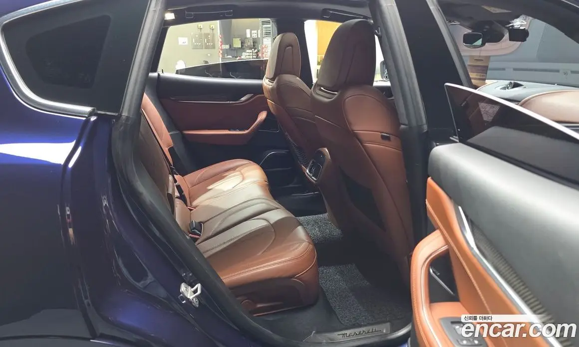 Maserati Levante 2018 3.0 АКПП, фото 17 Maserati Levante 2018 3.0 АКПП, фото 17