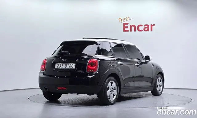 Mini Cooper 2016 1.5 АКПП, миниатюра 2