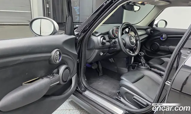 Mini Cooper 2016 1.5 АКПП, миниатюра 10