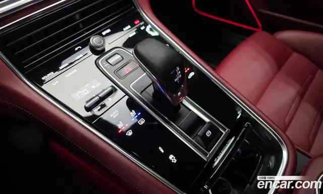 Porsche Panamera 2018 3.0 АКПП, миниатюра 9