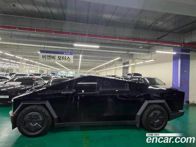 Tesla Cybertruck 2025 АКПП, миниатюра 3 Tesla Cybertruck 2025 АКПП, миниатюра 3