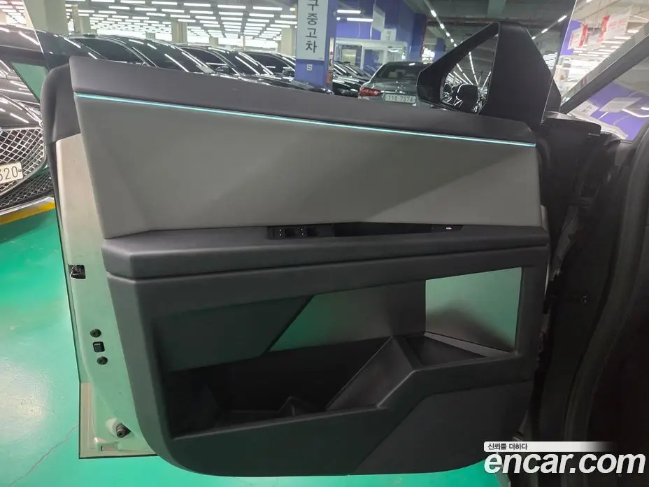 Tesla Cybertruck 2025 АКПП, фото 6 Tesla Cybertruck 2025 АКПП, фото 6