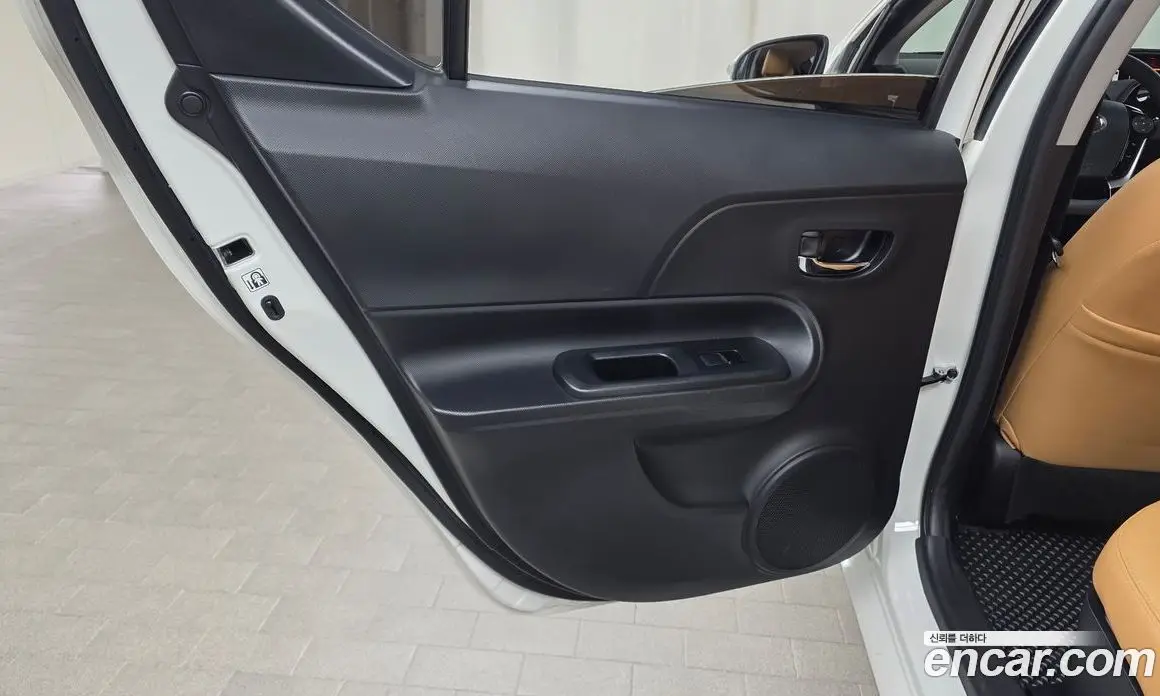 Toyota Prius 2018 1.5 АКПП, фото 14