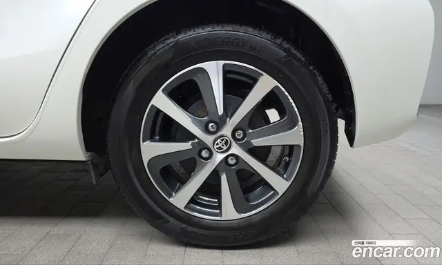 Toyota Prius 2018 1.5 АКПП, миниатюра 6