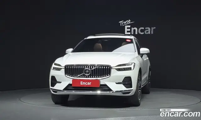Volvo XC60 2023 2.0 АКПП, миниатюра 3