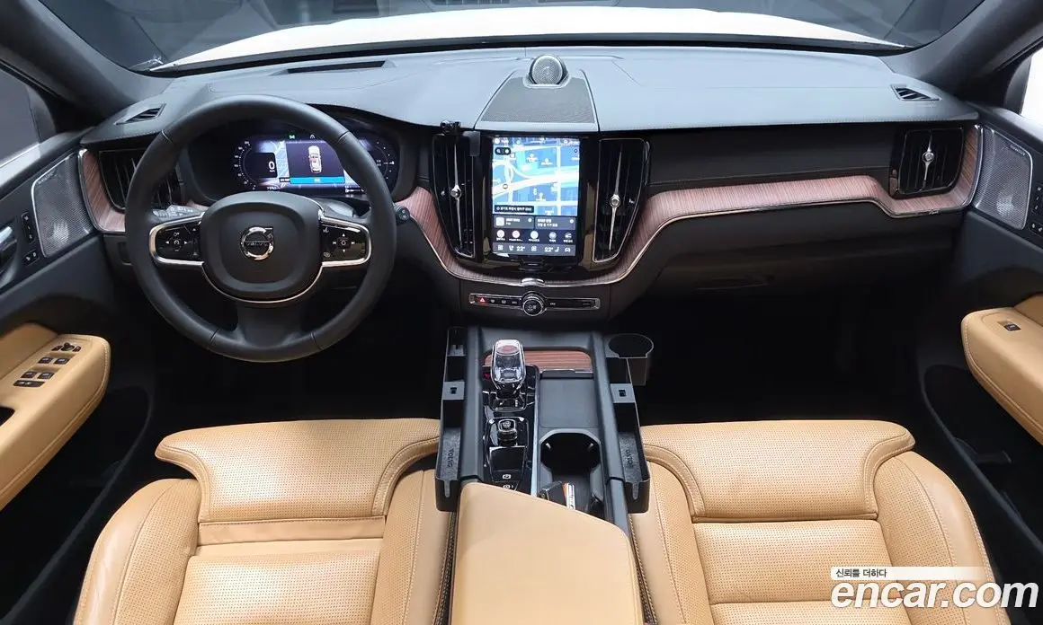 Volvo XC60 2023 2.0 АКПП, фото 10