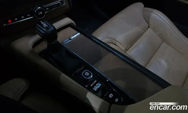 Volvo XC90 2019 2.0 АКПП, миниатюра 11