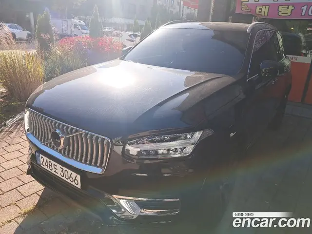 Volvo XC90 2022 2.0 АКПП, миниатюра 3