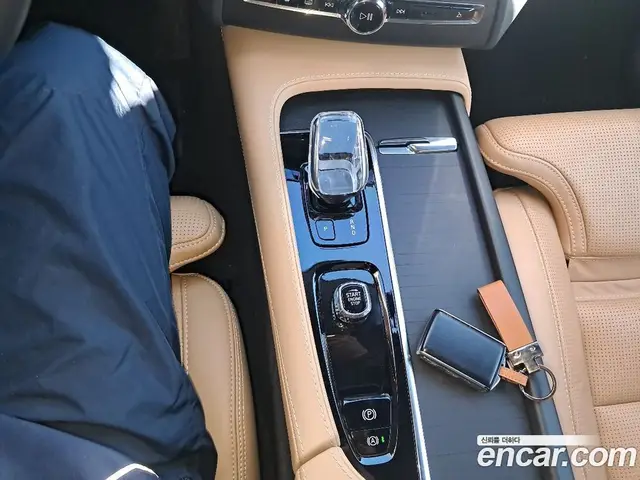 Volvo XC90 2022 2.0 АКПП, миниатюра 9