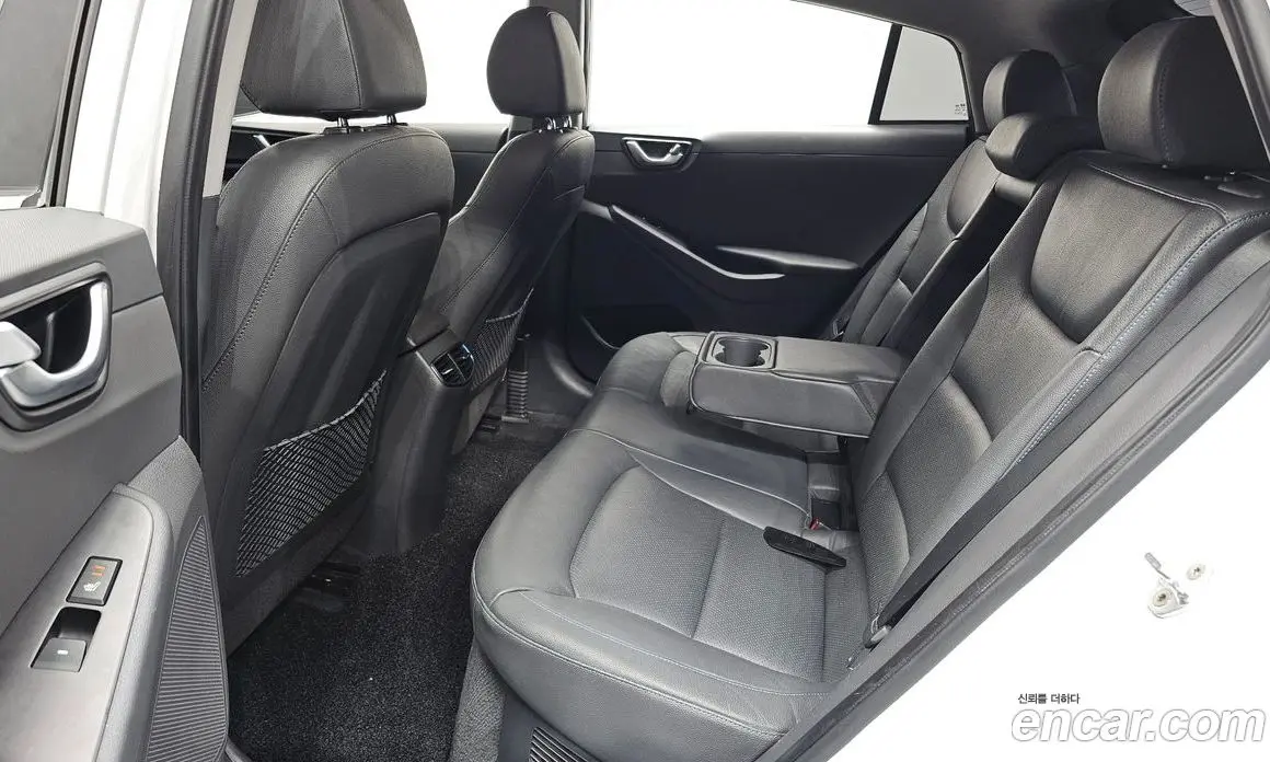 Hyundai Ioniq 2016 1.6 АКПП, фото 17