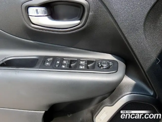 Jeep Renegade 2020 1.6 АКПП, миниатюра 11