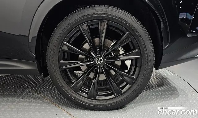 Lexus NX 2024 2.5 АКПП, миниатюра 6 Lexus NX 2024 2.5 АКПП, миниатюра 6