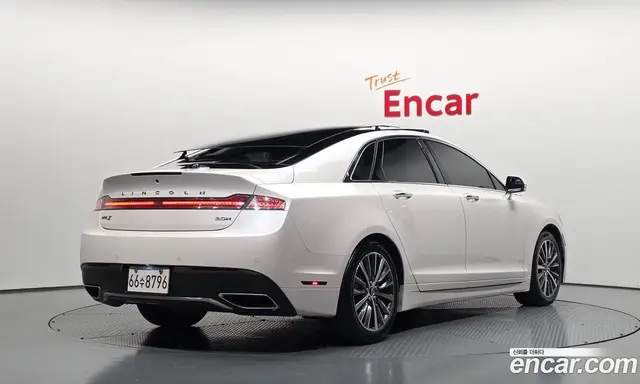 Lincoln MKZ, 2018, 118 557 км