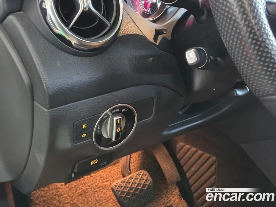 Mercedes-Benz GLA-Class 2018 2.0 АКПП, фото 14