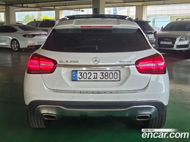 Mercedes-Benz GLA-Class 2018 2.0 АКПП, миниатюра 4