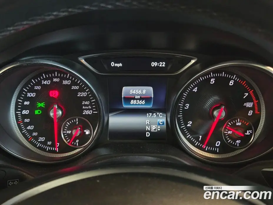 Mercedes-Benz GLA-Class 2018 2.0 АКПП, фото 10