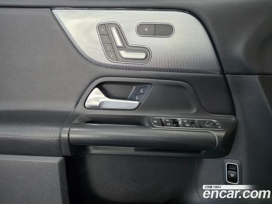 Mercedes-Benz GLB-Class 2021 1.9 АКПП, фото 20