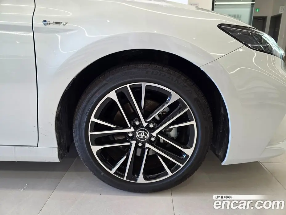 Toyota Camry 2025 2.5 вариатор, фото 5