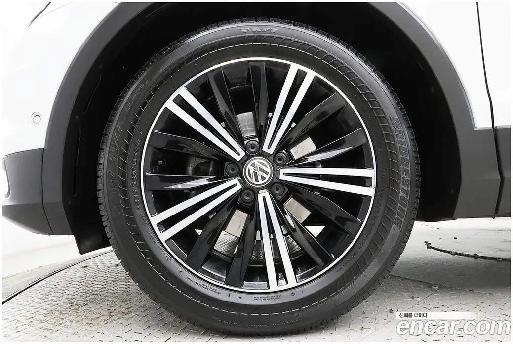 Volkswagen Tiguan 2018 2.0 АКПП, фото 5 Volkswagen Tiguan 2018 2.0 АКПП, фото 5