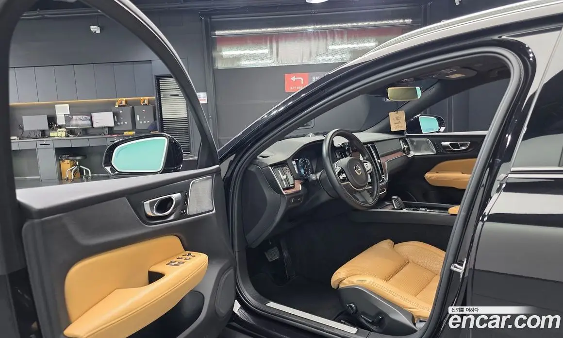 Volvo V60 2021 2.0 АКПП, фото 13