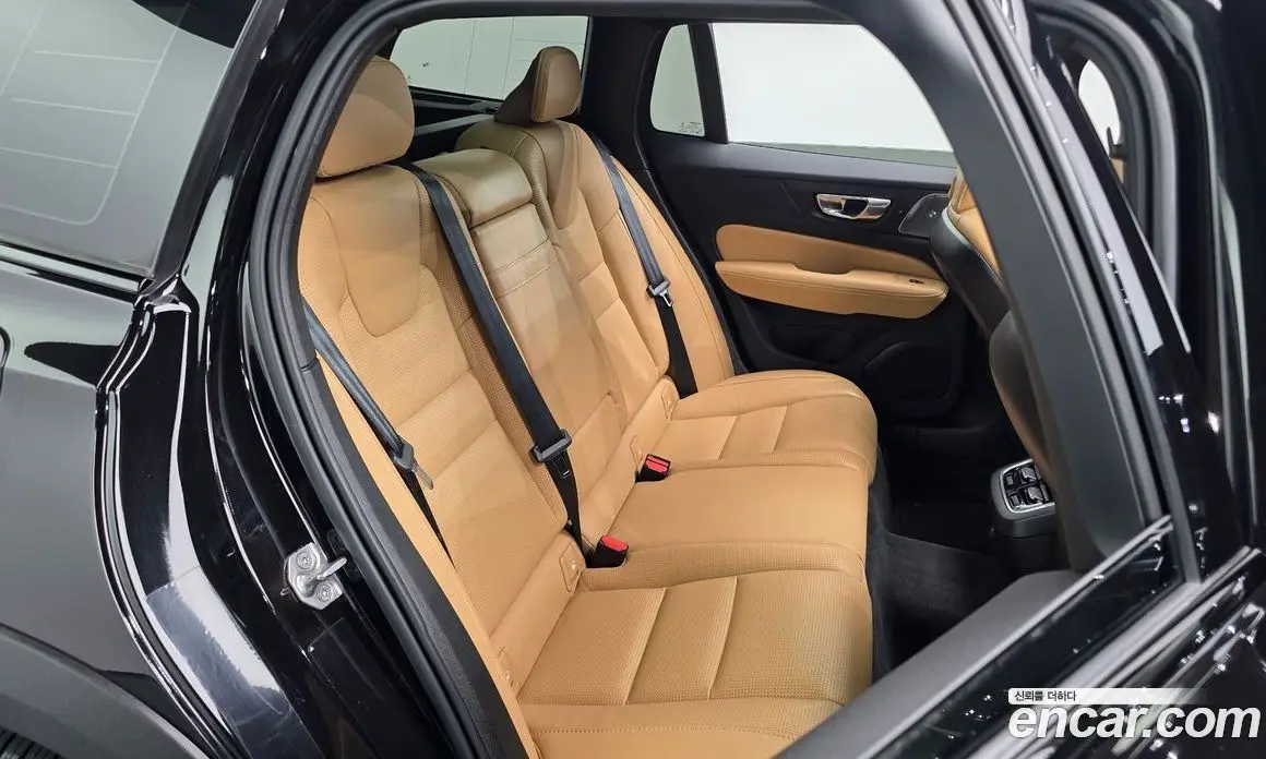 Volvo V60 2021 2.0 АКПП, фото 17