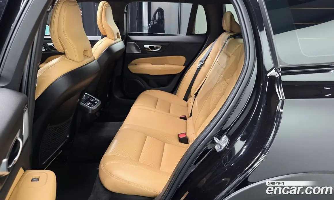 Volvo V60 2021 2.0 АКПП, фото 18