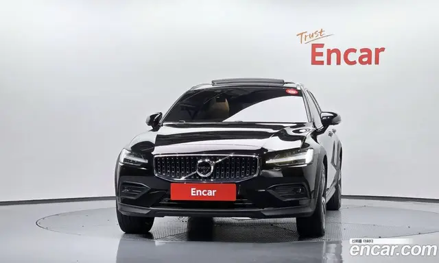 Volvo V60 2021 2.0 АКПП, миниатюра 3