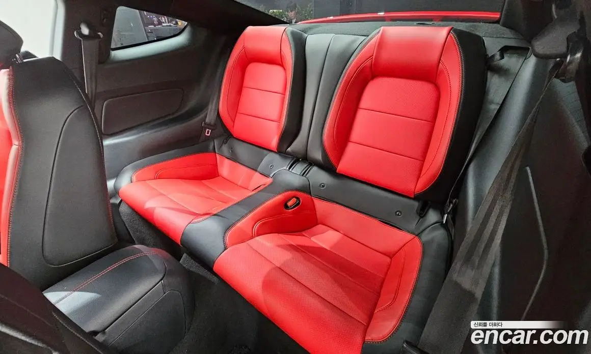 Ford Mustang 2022 2.3 АКПП, фото 16
