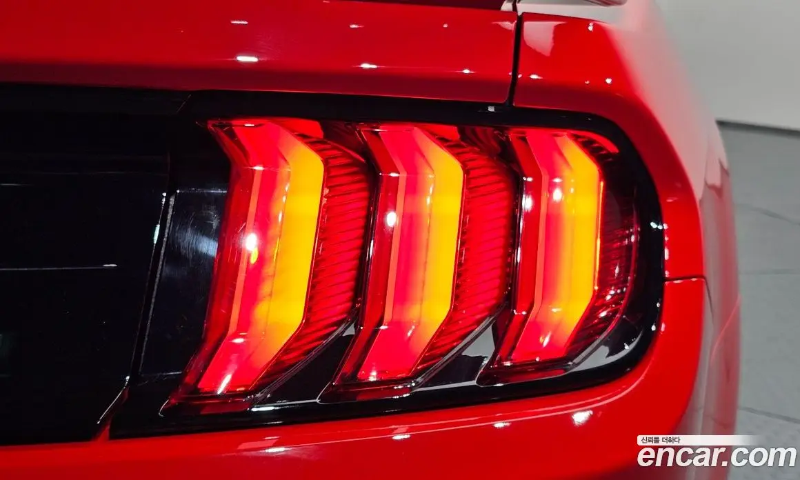 Ford Mustang 2022 2.3 АКПП, фото 8