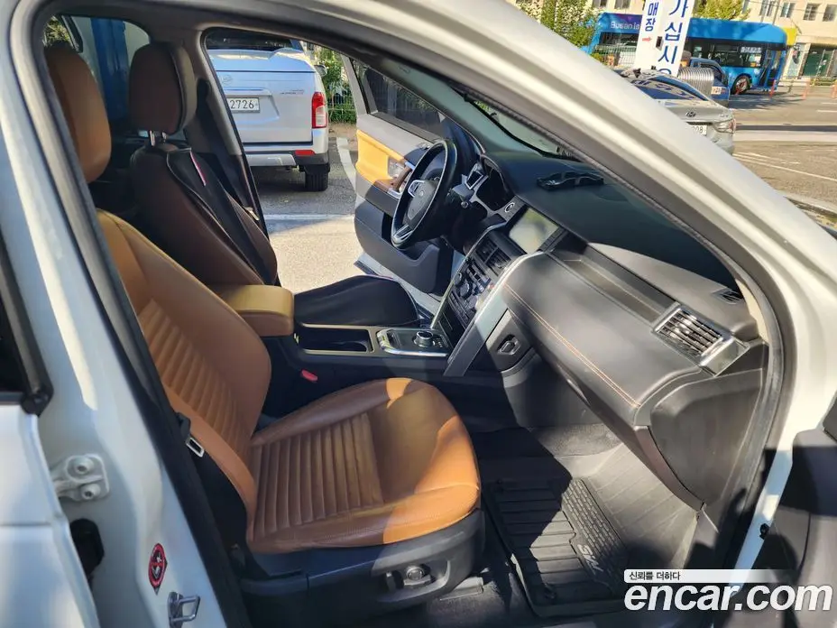 Land Rover Discovery Sport 2018 2.0 АКПП, фото 12