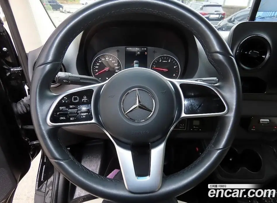Mercedes-Benz Sprinter 2023 1.9 АКПП, фото 8