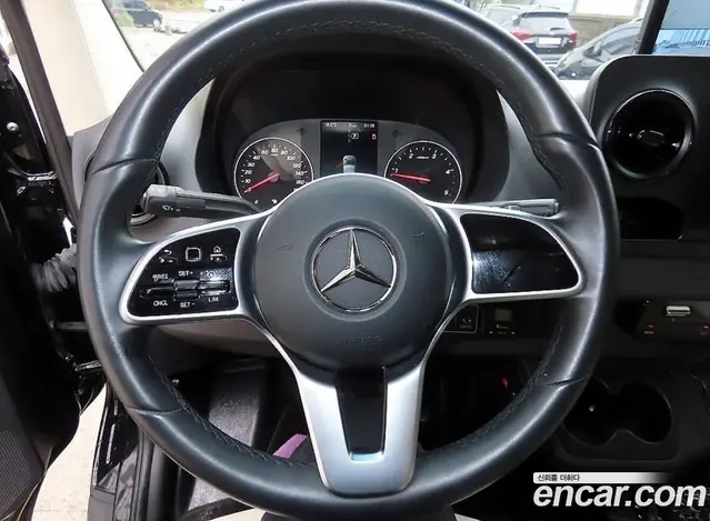 Mercedes-Benz Sprinter 2023 1.9 АКПП, миниатюра 8