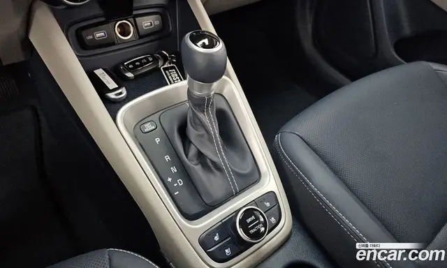 Hyundai Venue 2021 1.6 АКПП, миниатюра 12