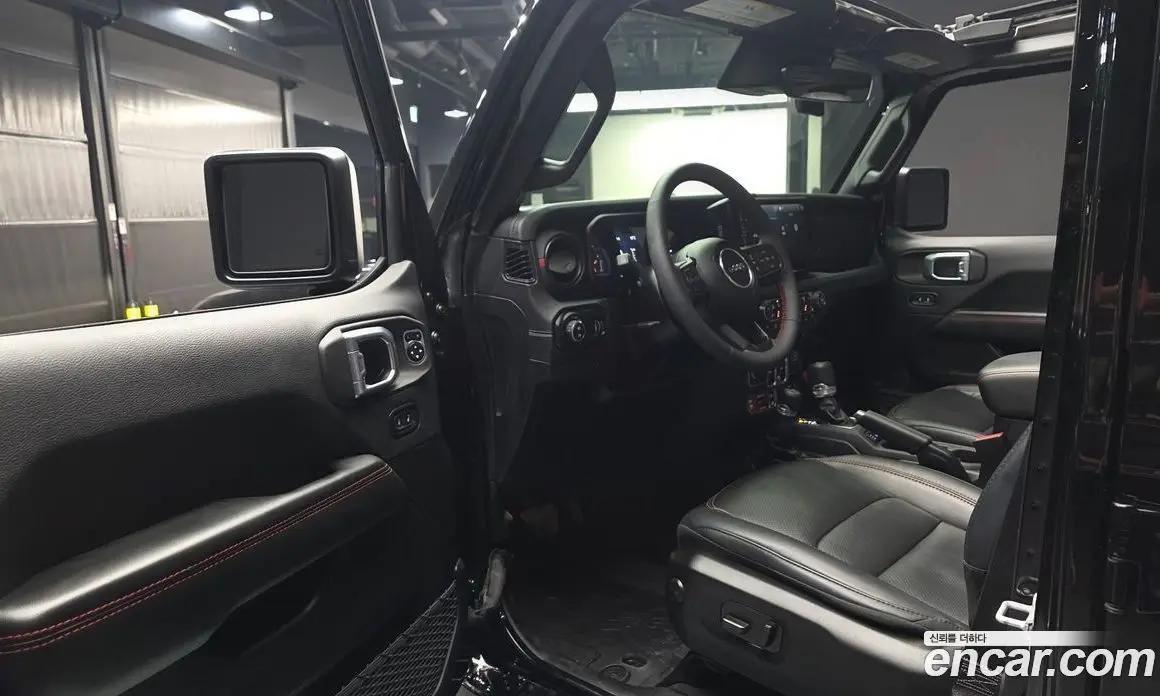 Jeep Wrangler 2024 2.0 АКПП, фото 13