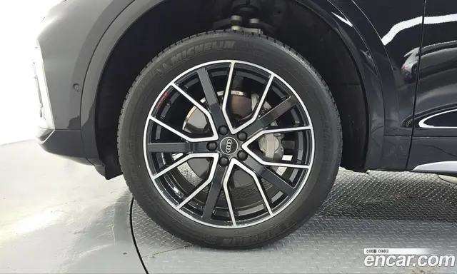 Audi Q5 2023 2.0 АКПП, миниатюра 5