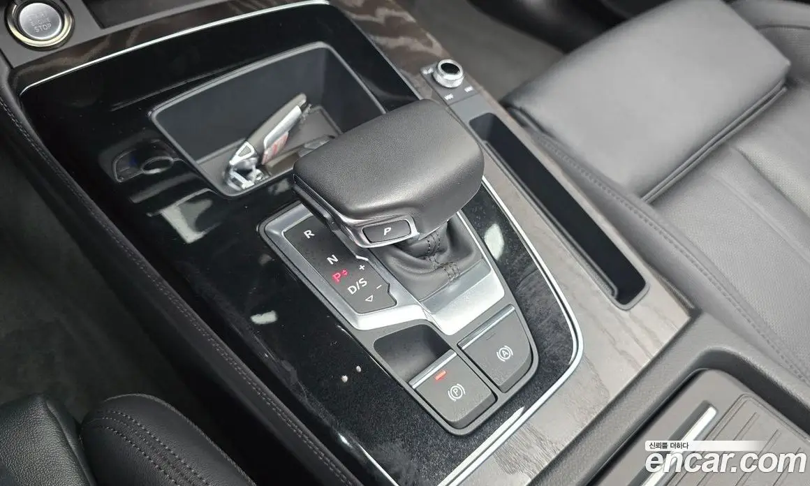 Audi Q5 2023 2.0 АКПП, фото 9