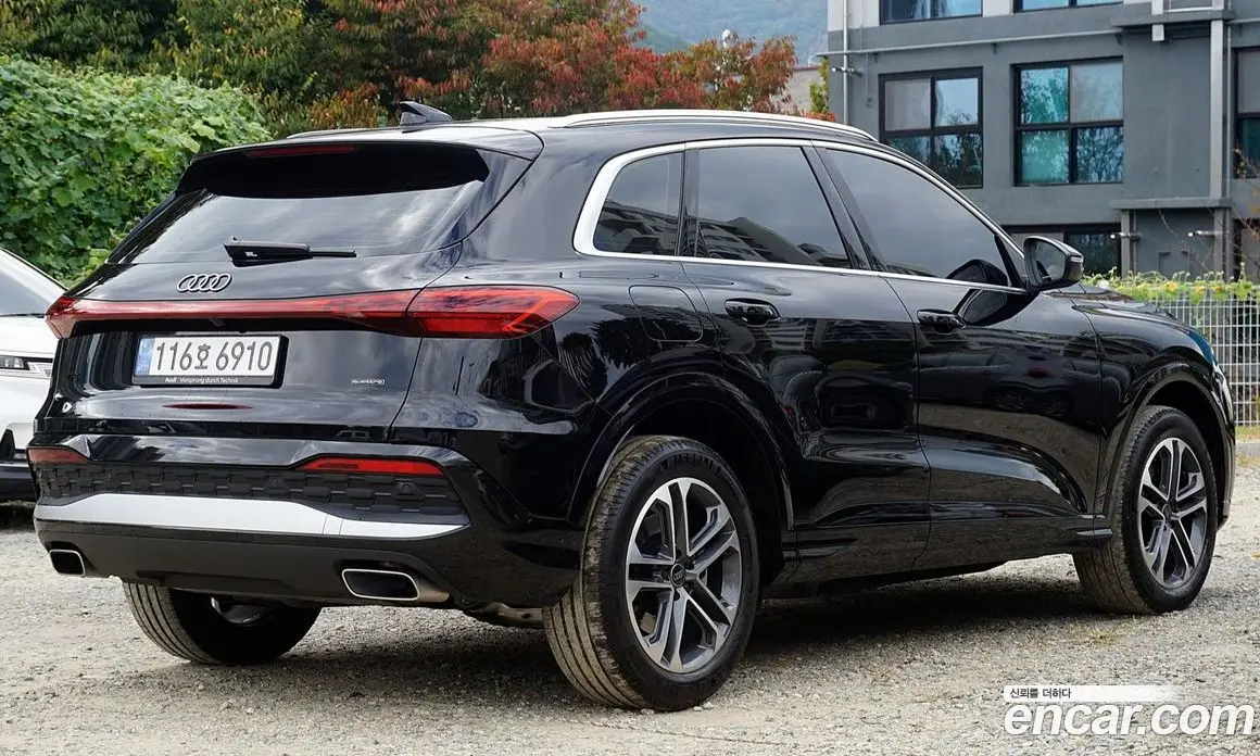 Audi Q5 2025 2.0 АКПП, фото 4