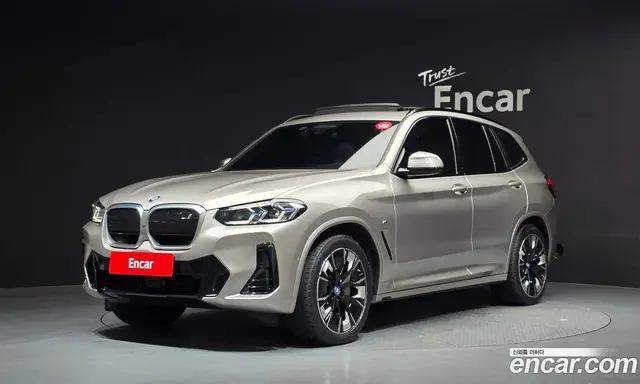 BMW iX3, 2024, 9 437 км