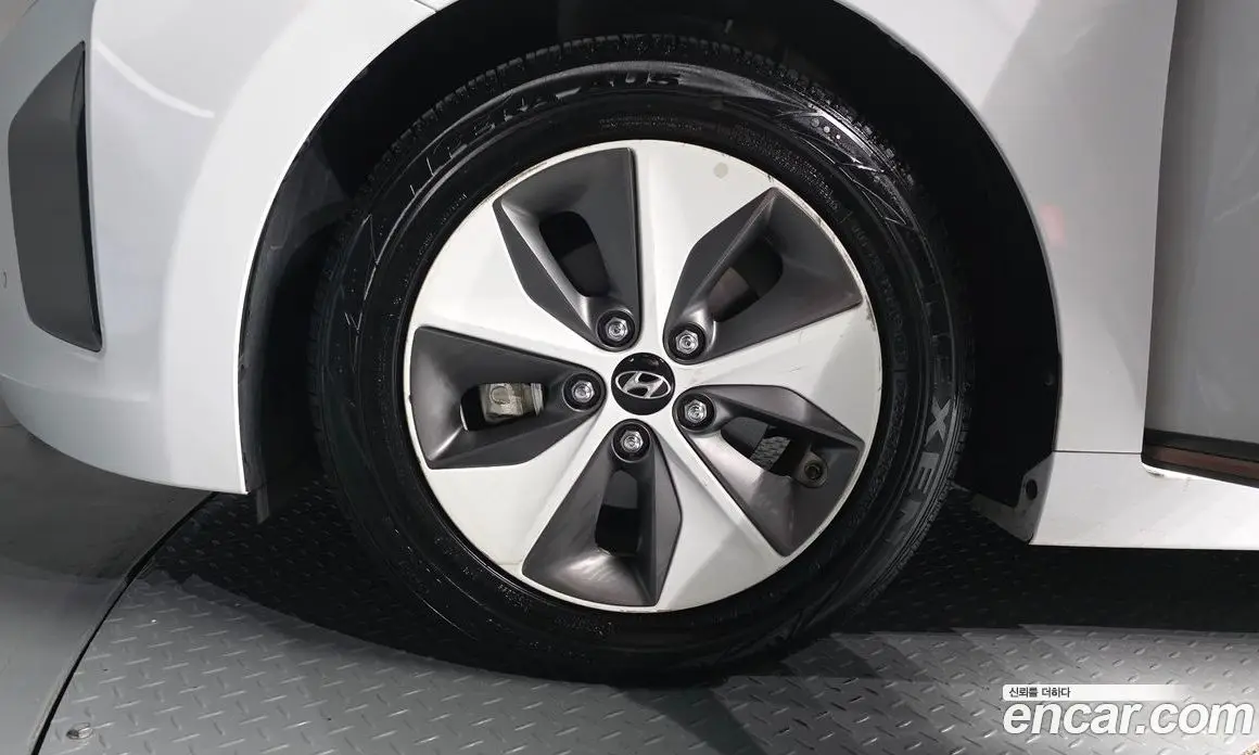 Hyundai Ioniq 2017 АКПП, фото 5