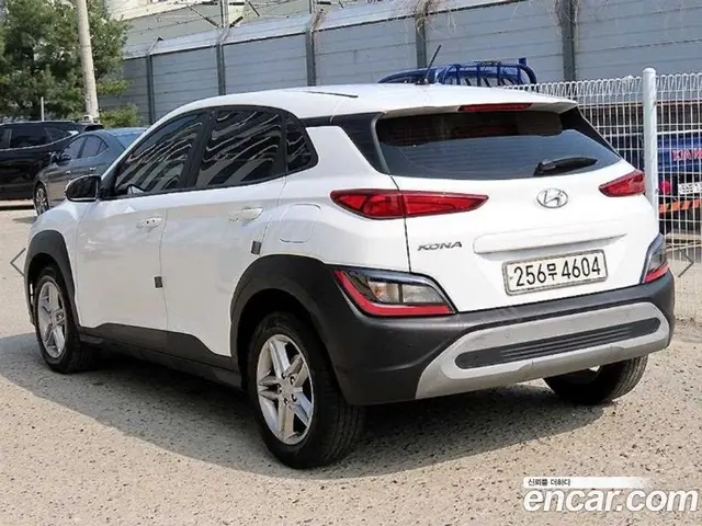 Hyundai Kona 2022 2.0 АКПП, миниатюра 3